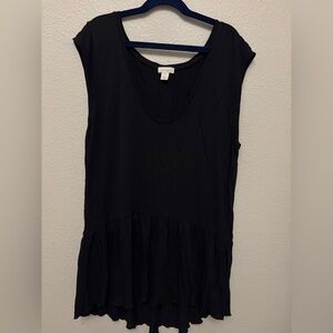 Hinge Black Sleeveless Blouse